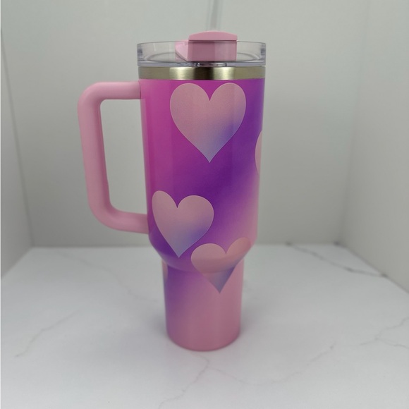 Stanley x Target Valentine’s Day 40 oz. H2.0 Flowstate Tumbler Powder Pink Heart - Picture 2 of 4